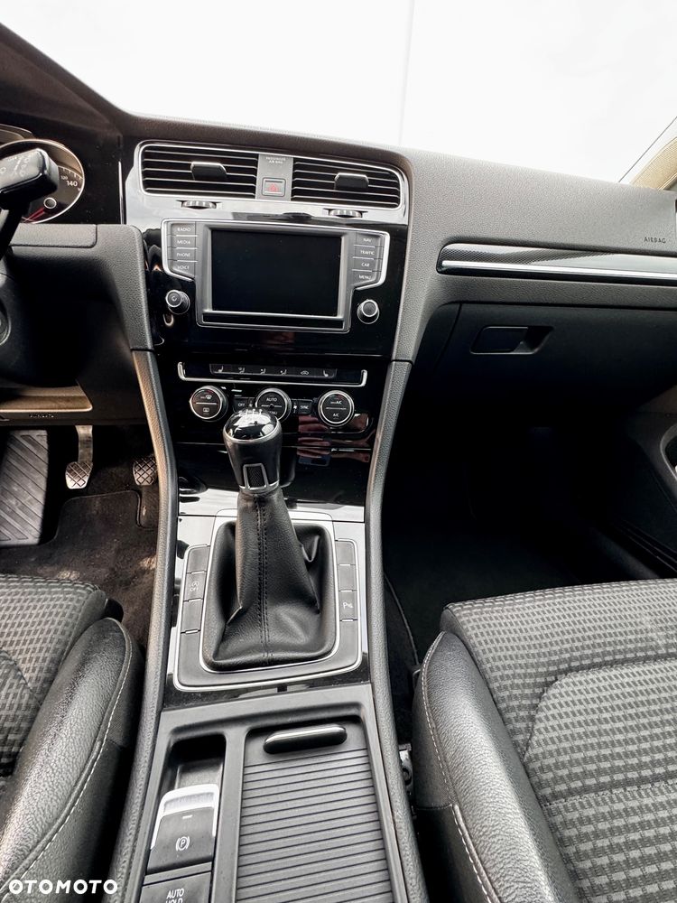 Volkswagen Golf 1.6 TDI BMT Highline - 20