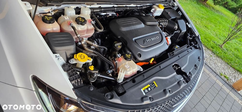 Chrysler Pacifica - 38