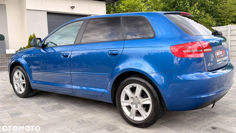 Audi A3 Sportback 1.6 Ambiente - 30