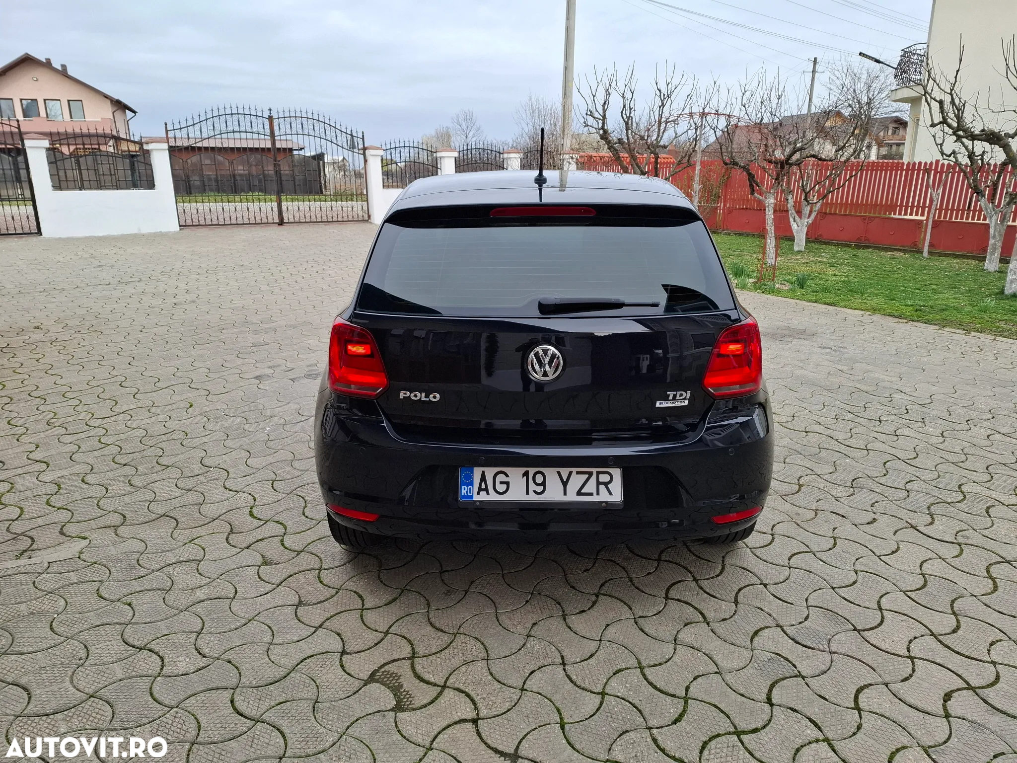 Volkswagen Polo 1.4 TDI (Blue Motion Technology) Comfortline - 8