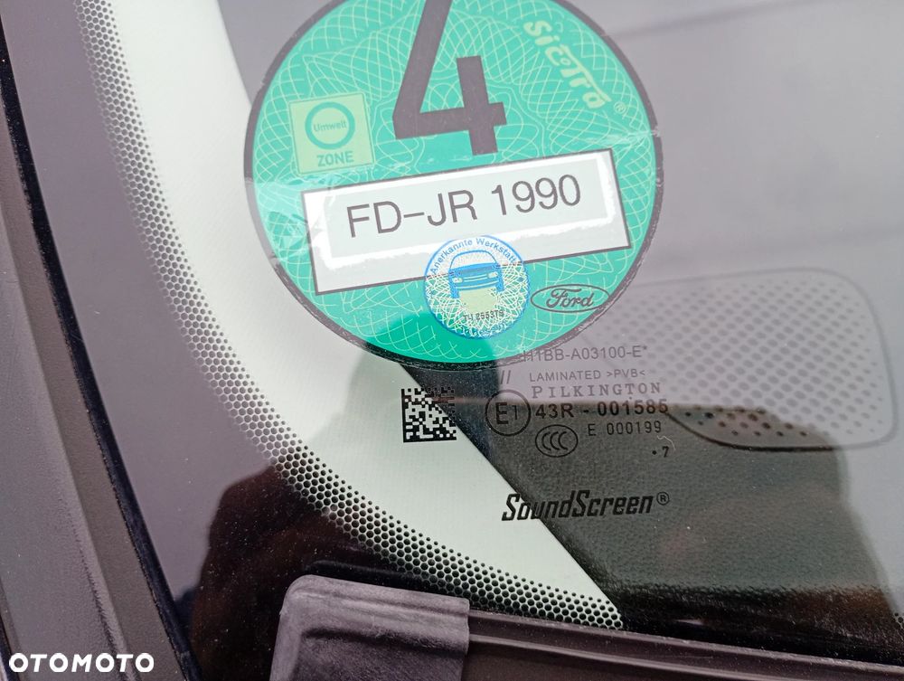 Ford Fiesta 1.0 EcoBoost S&S TITANIUM - 17