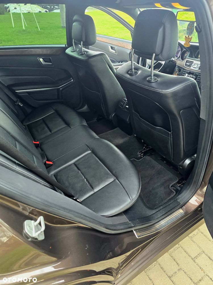 Mercedes-Benz Klasa E 220 BlueTEC 9G-TRONIC Elegance - 11