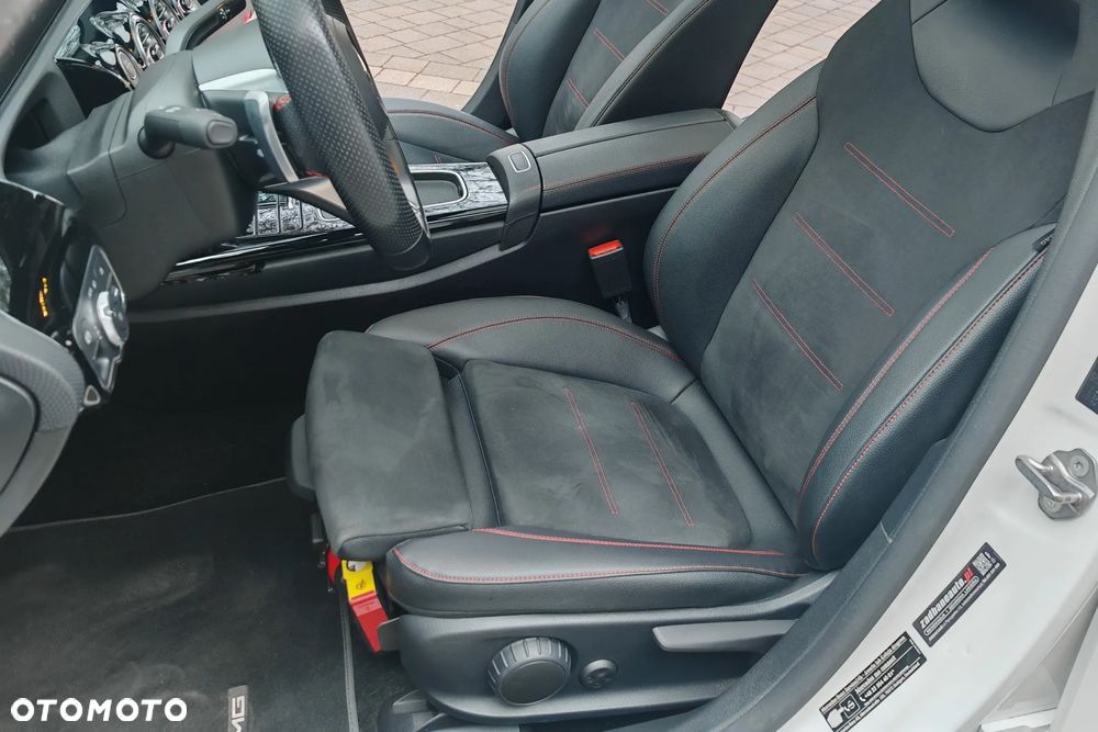 Mercedes-Benz Klasa A 220 4-Matic 7G-DCT - 19
