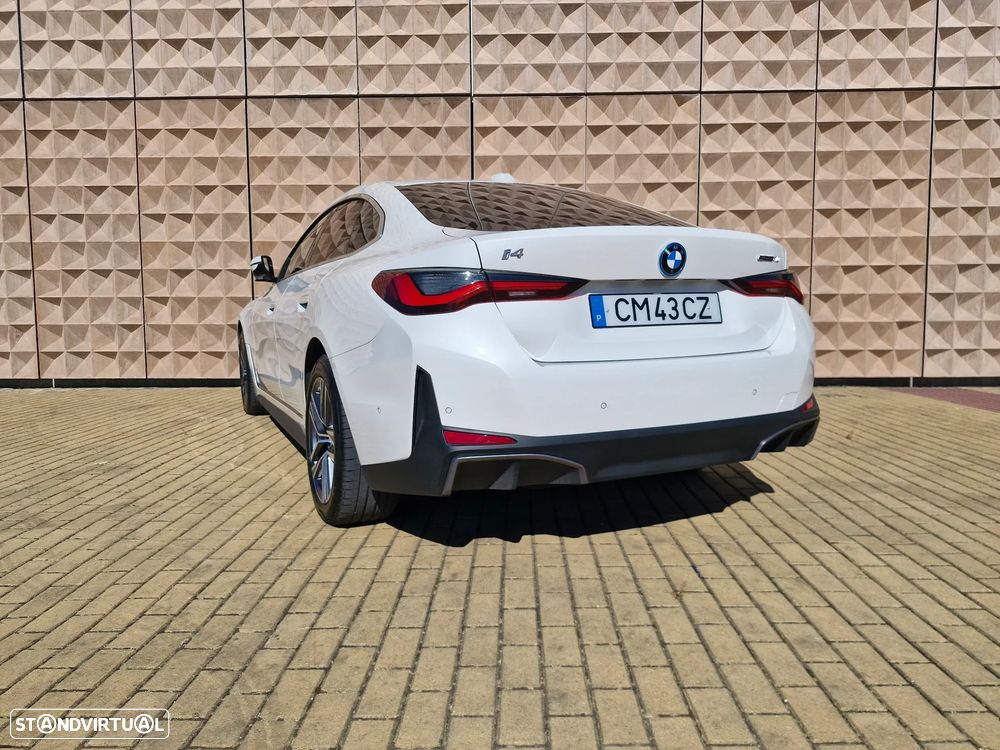 BMW i4 - 11