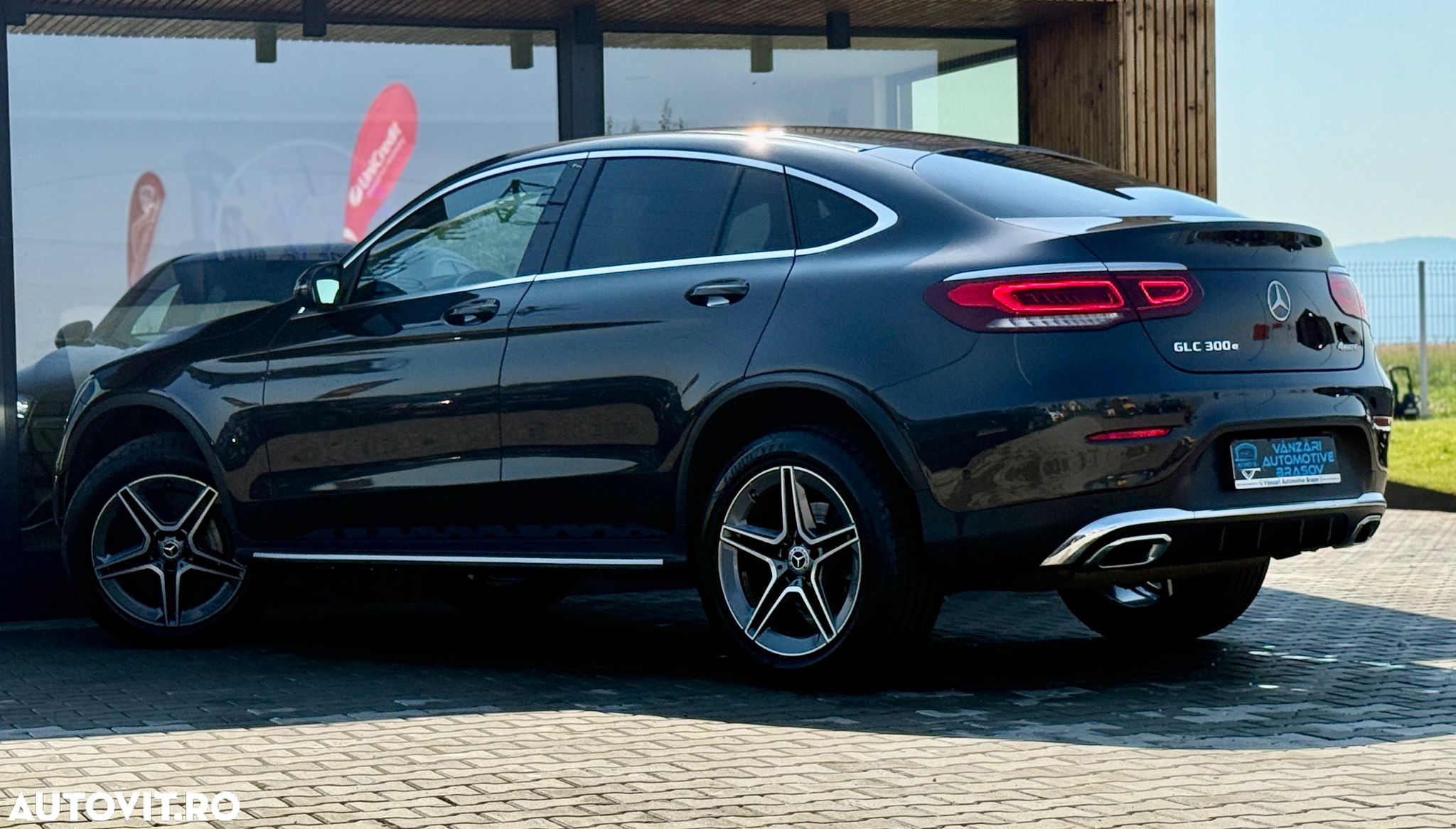 Mercedes-Benz GLC Coupe 300 e 4Matic 9G-TRONIC AMG Line - 5