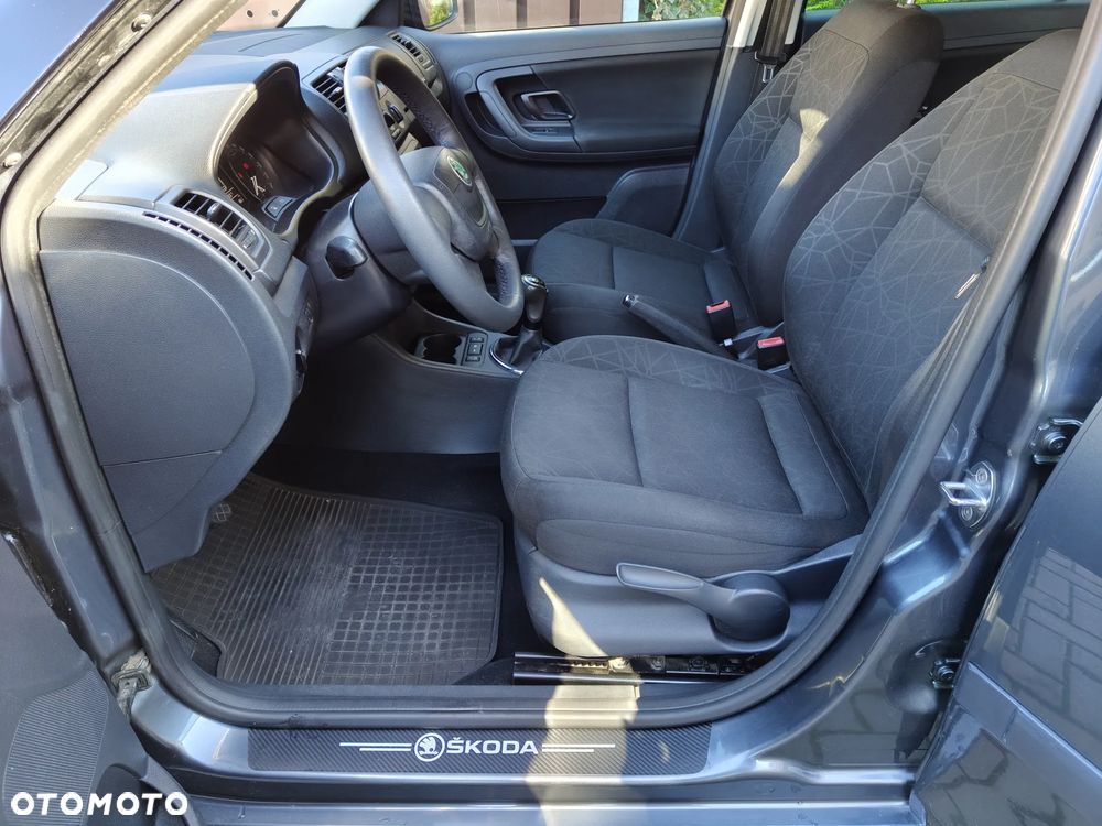 Skoda Fabia 1.2 HTP Active Green tec - 11