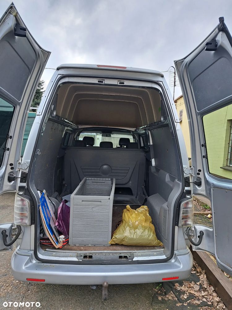Volkswagen Transporter - 2