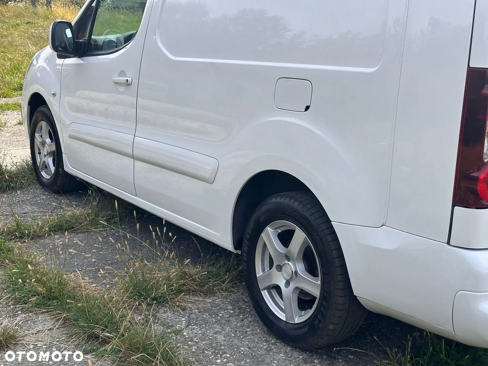 Peugeot Partner 1.6 Hdi 99 kM manual, 2015 rok EURO 6! ORGINALNY PRZEBIEG, HAK, ALUFELGI- BEZWYPADKOWY!!! - 20