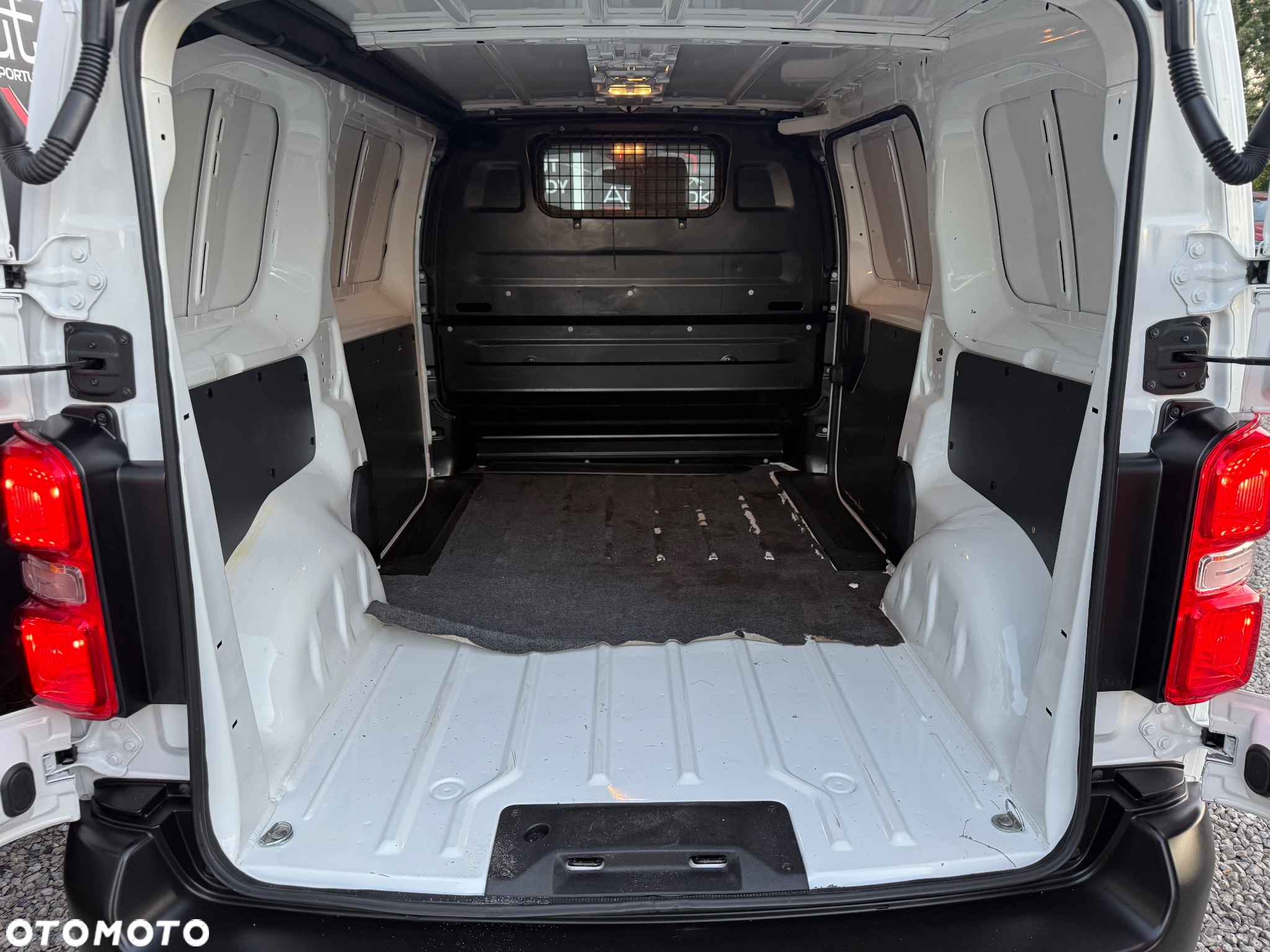Peugeot EXPERT - 27