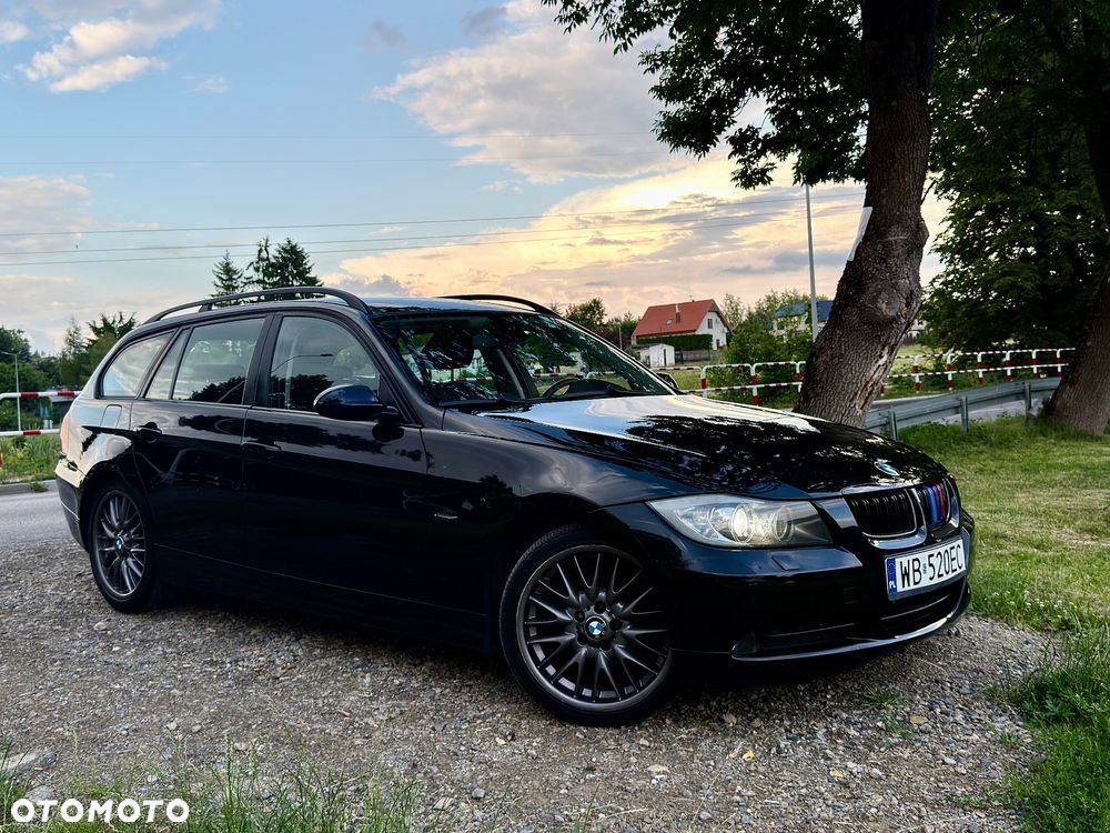 BMW Seria 3 320i - 9
