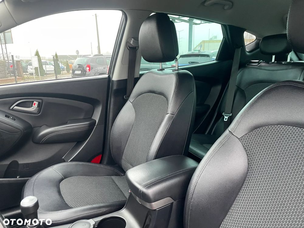 Hyundai ix35 2.0 2WD Style - 16