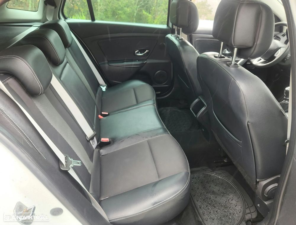 Renault Mégane Sport Tourer 1.5 dCi Bose Edition SS - 16