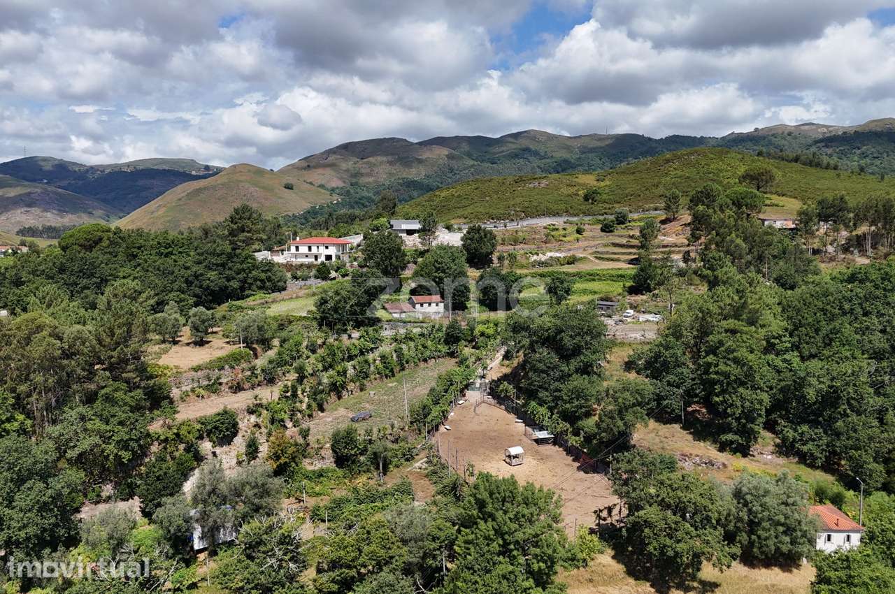 Terreno com anexo agrícola e capacidade de construção - Grande imagem: 4/16
