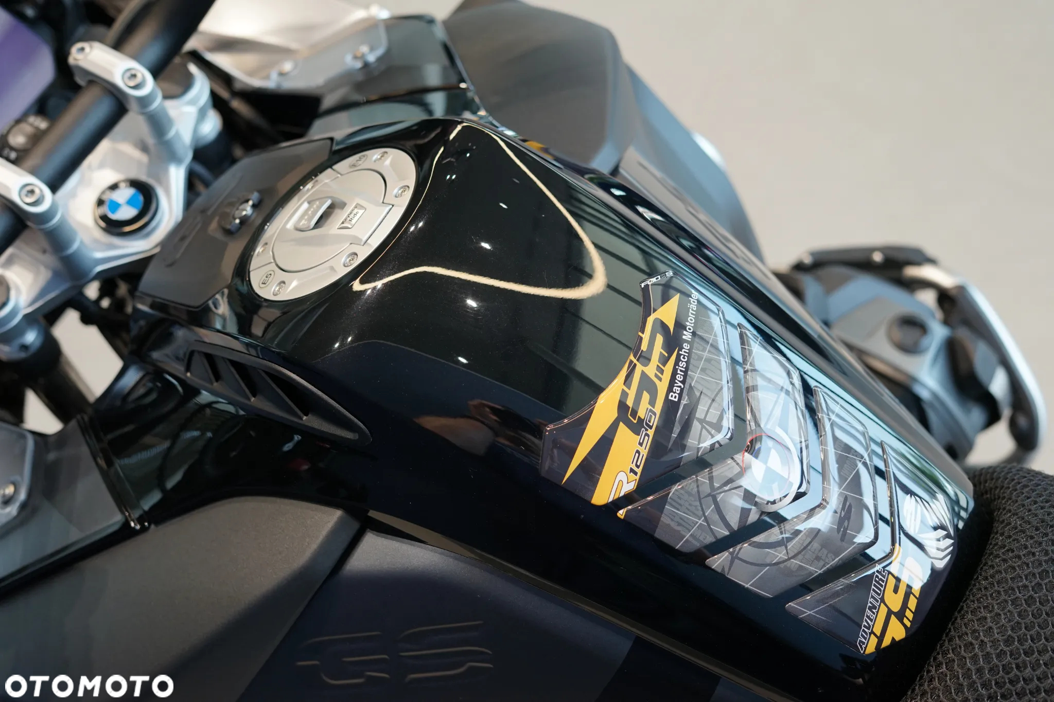 BMW R - 26