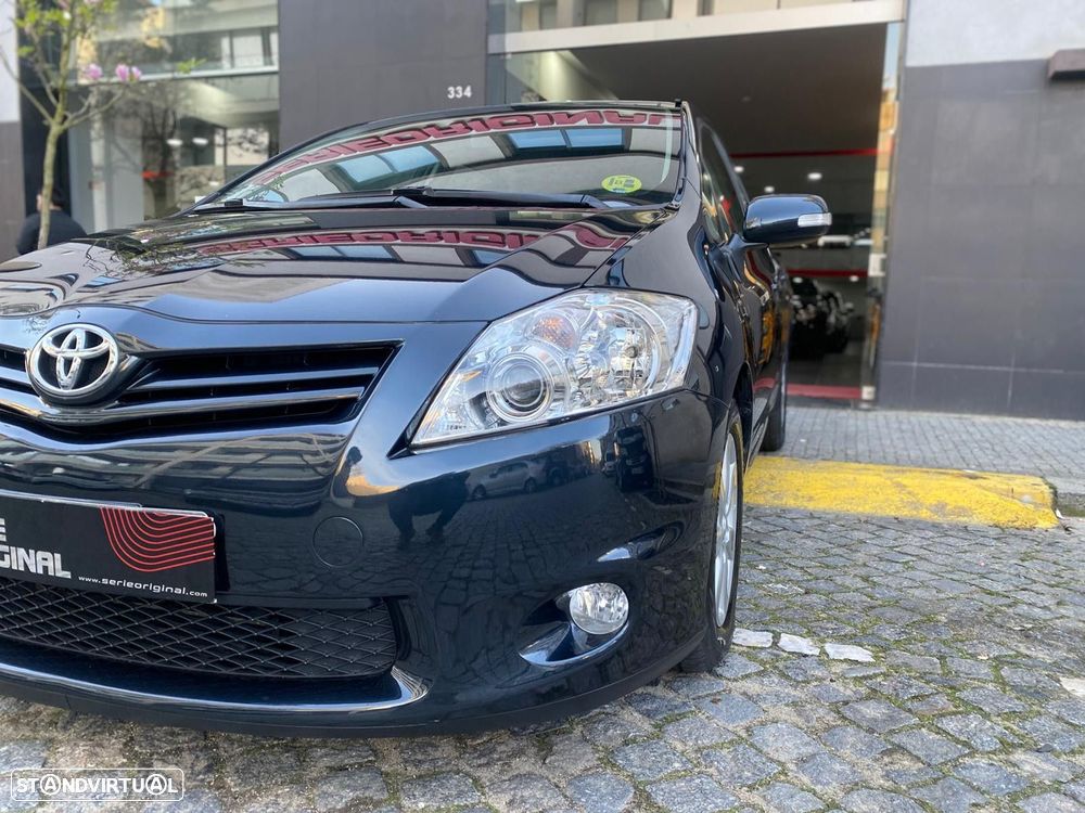 Toyota Auris 1.4 D-4D - 3
