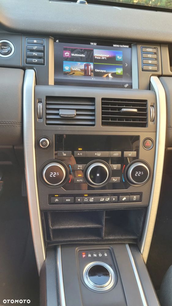 Land Rover Discovery Sport 2.0 TD4 HSE - 32