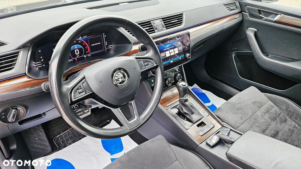 Skoda Superb 2.0 TDI SCR 4x4 Scout DSG - 26