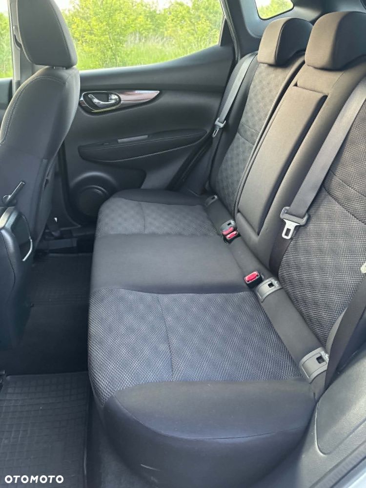 Nissan Qashqai 1.2 DIG-T Visia EU6 - 6