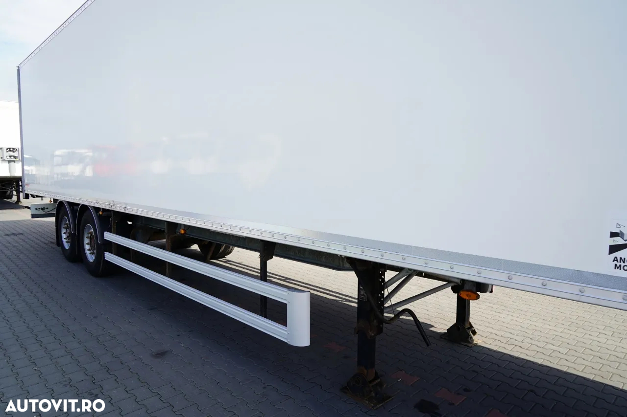 Fruehauf CONTAINER / KOFFER / 2 AXE / SAF / PODEA FOARTE REZISTENTĂ: ȘINĂ - 9