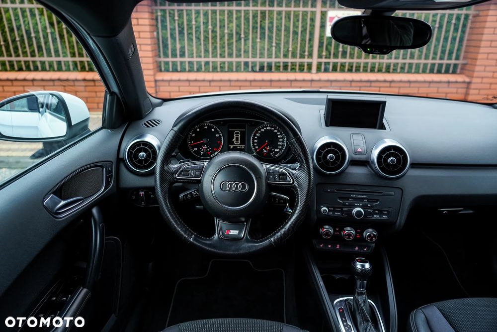 Audi A1 Sportback 1.4 TFSI S tronic S line Sportpaket - 29