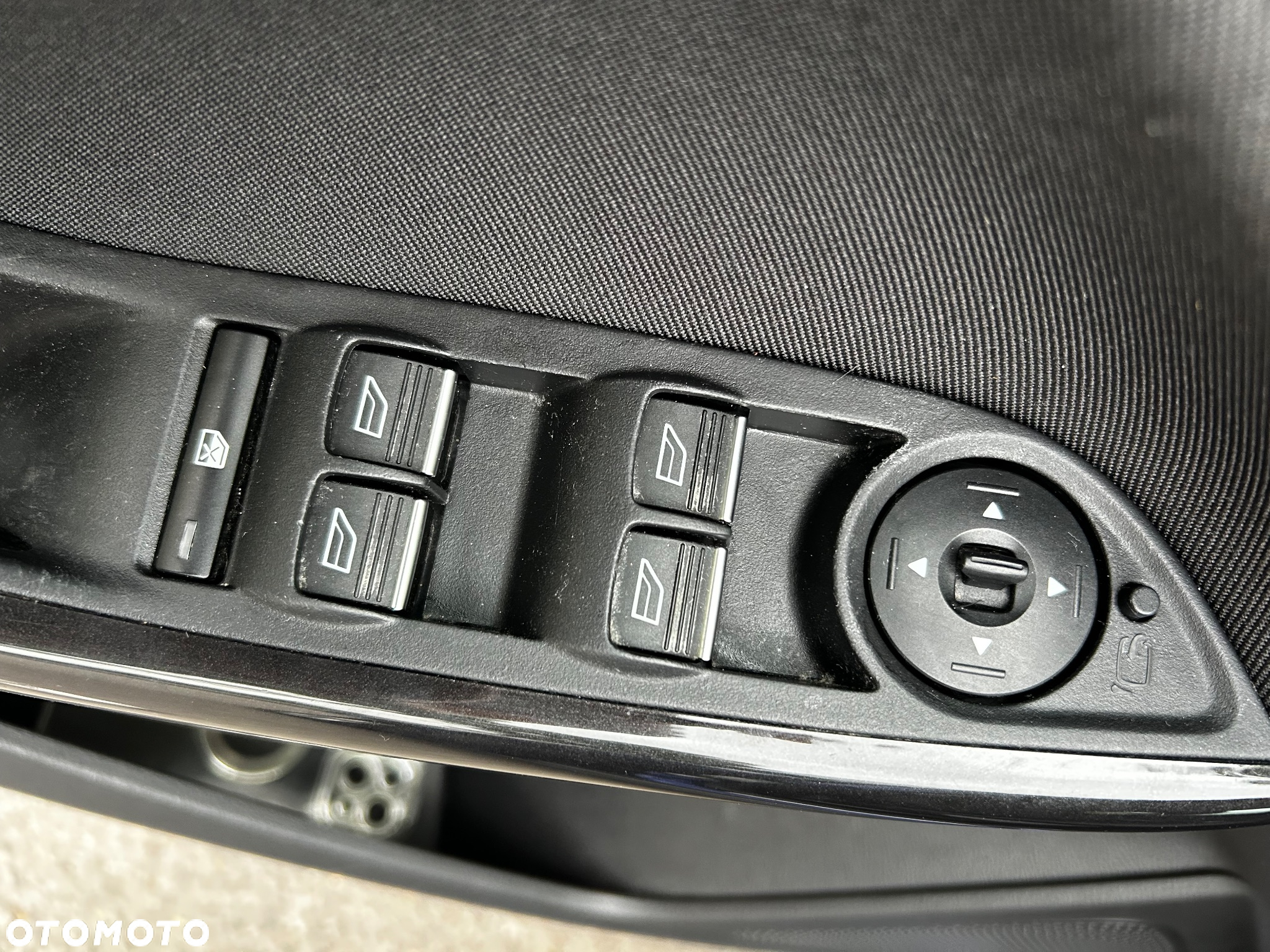 Ford Focus 1.5 EcoBlue Start-Stopp-System COOL&CONNECT DESIGN - 12