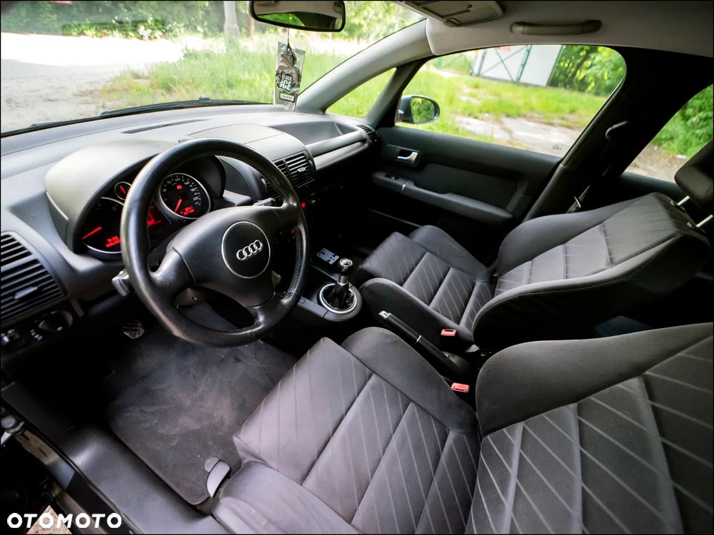 Audi A2 - 6