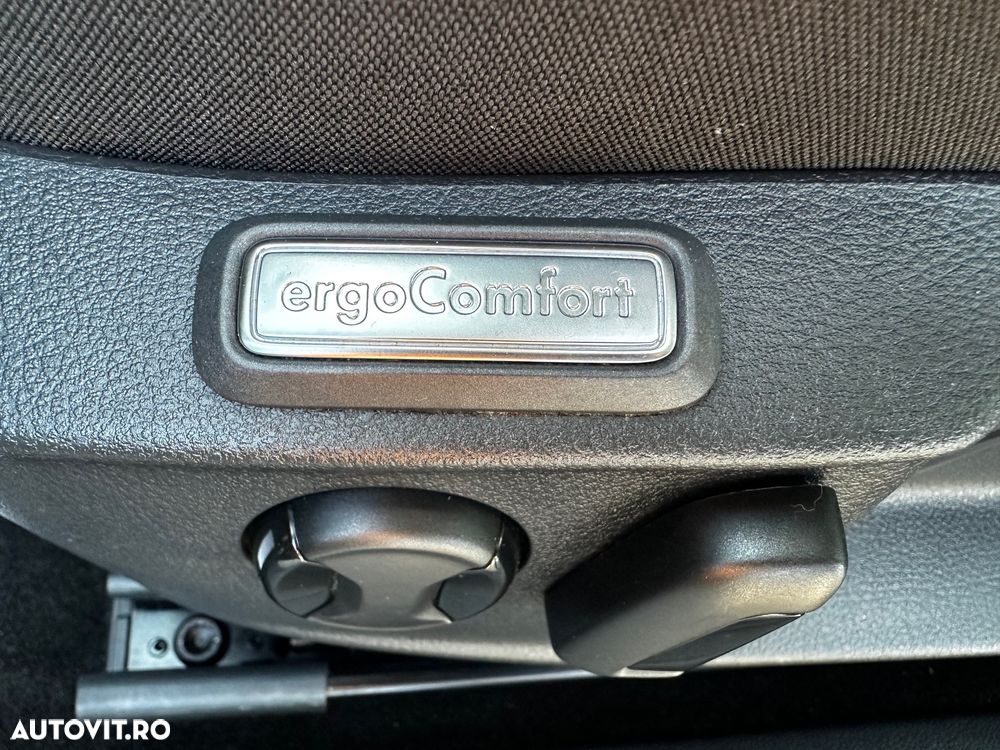 Volkswagen Passat 1.5 TSI ACT DSG Comfortline - 7