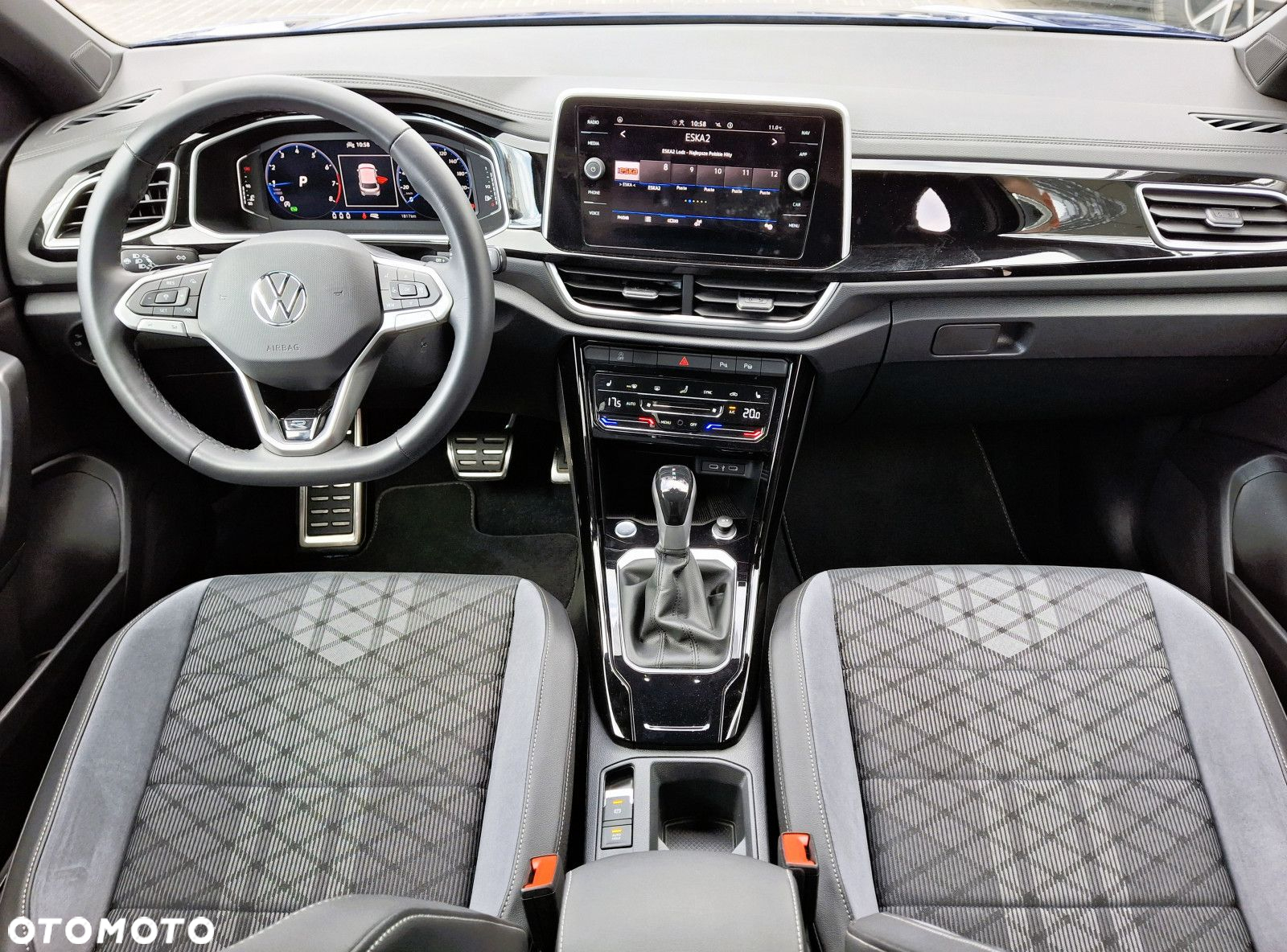 Volkswagen T-Roc 1.5 TSI R-Line DSG - 18