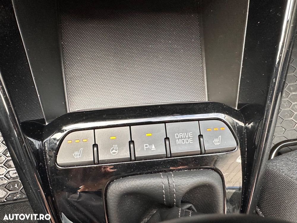 Kia Stonic 1.0 T-GDI 7DCT HP MHEV Urban - 15