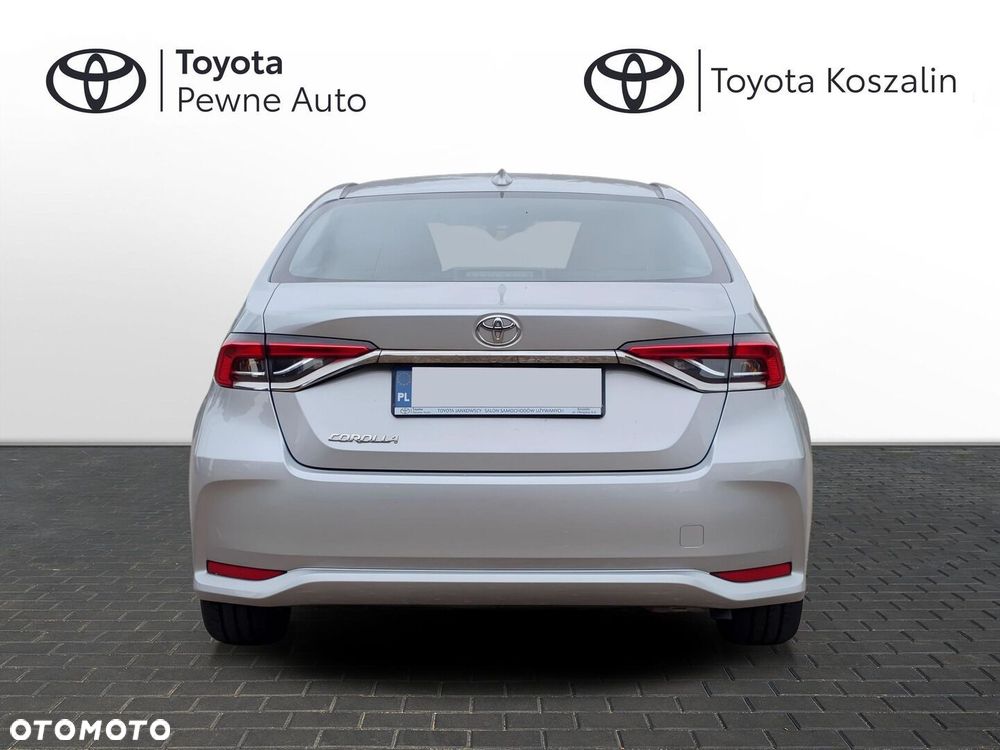 Toyota Corolla - 4