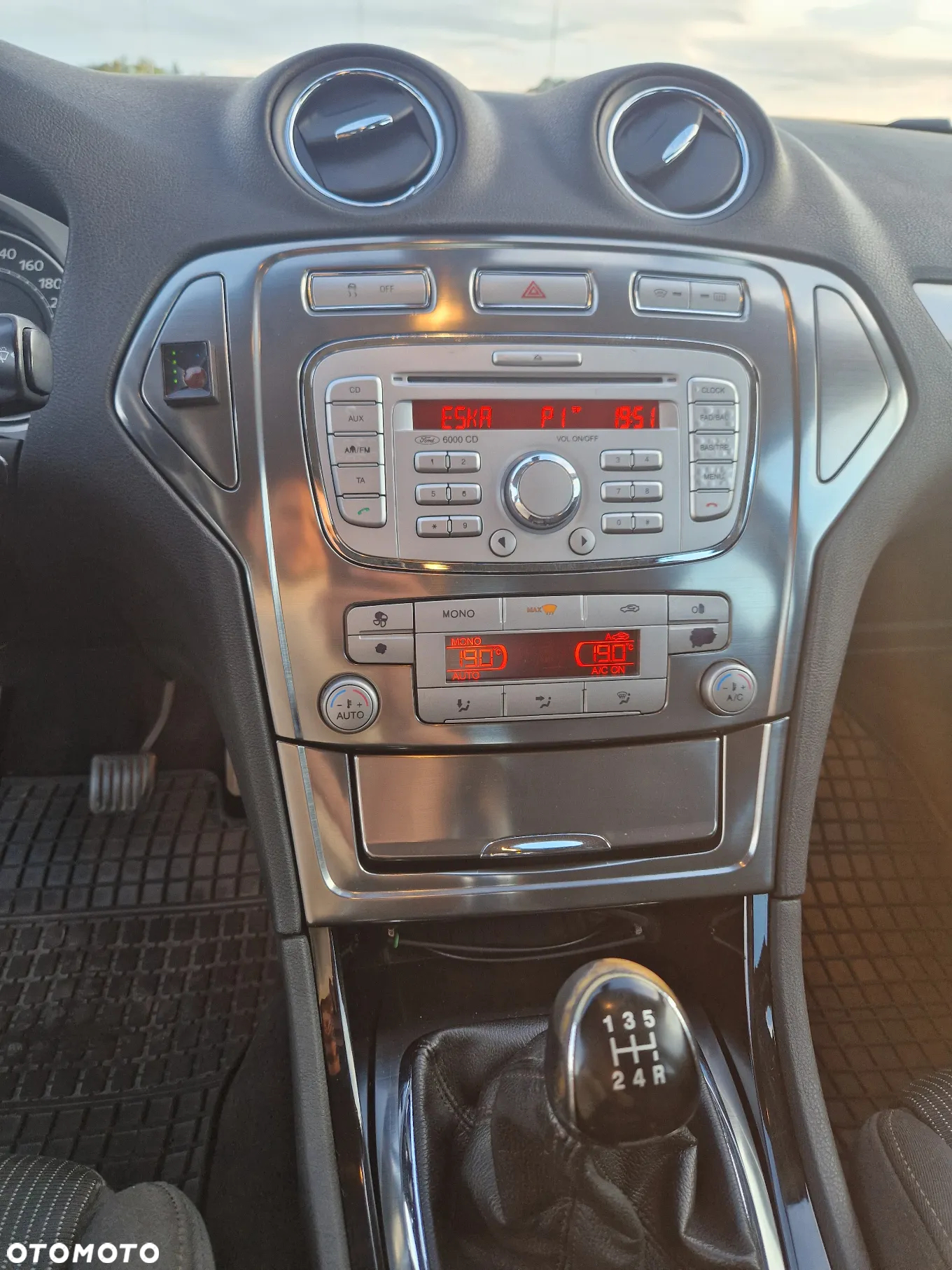 Ford Mondeo 2.0 Titanium - 19