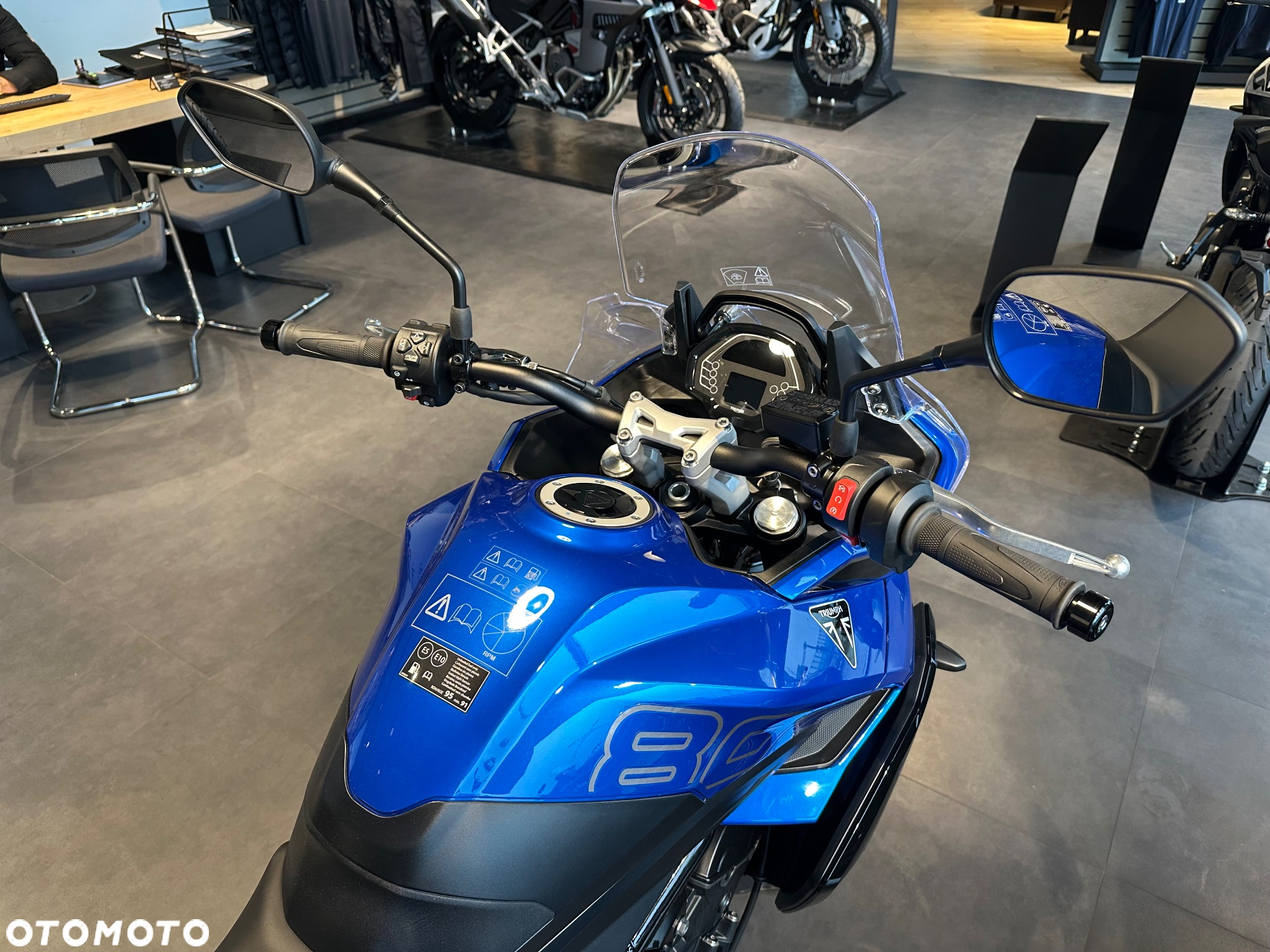 Triumph Tiger - 5