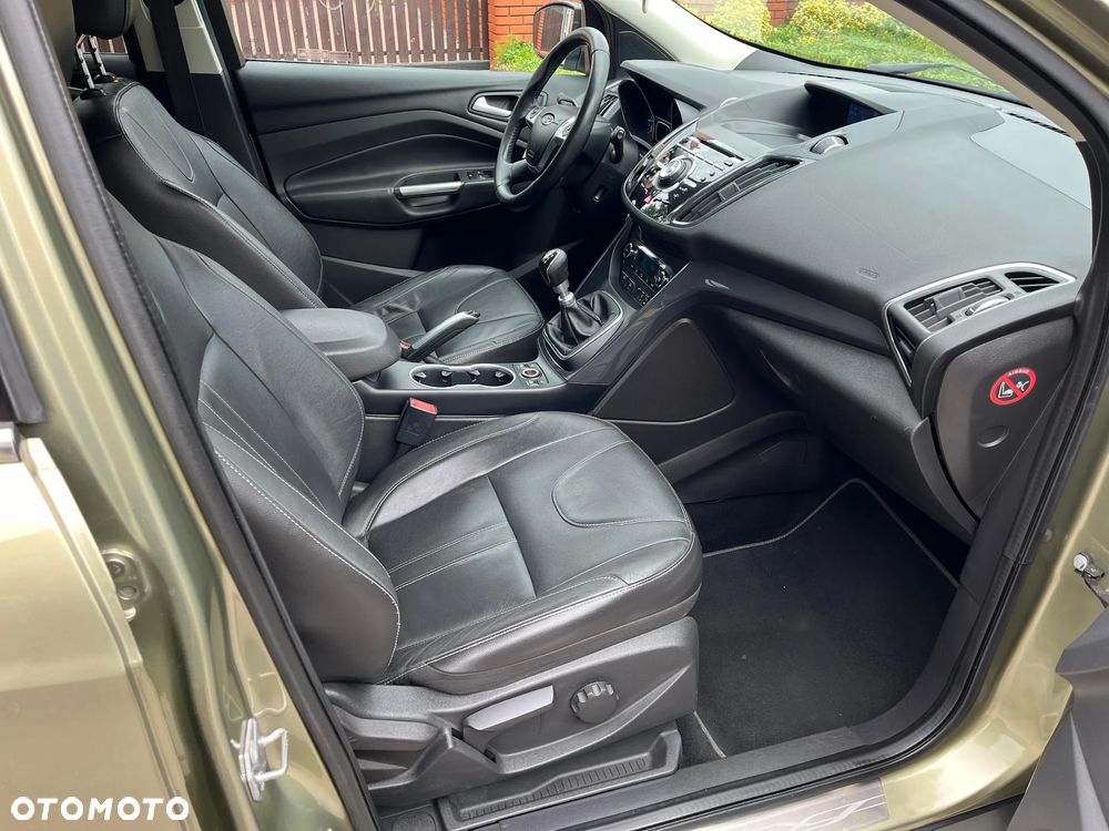 Ford Kuga 2.0 TDCi 4x4 Titanium - 18