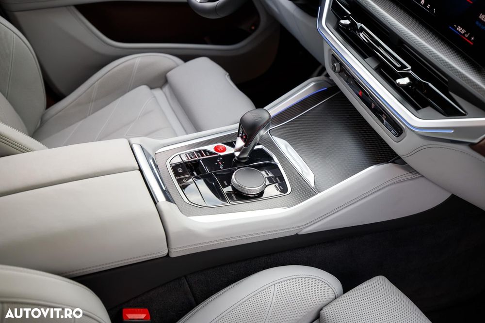 BMW XM 50e - 34