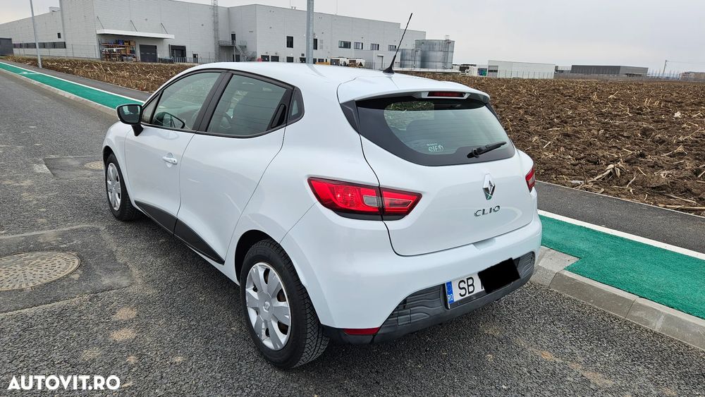 Renault Clio 1.2 16V Expression - 4