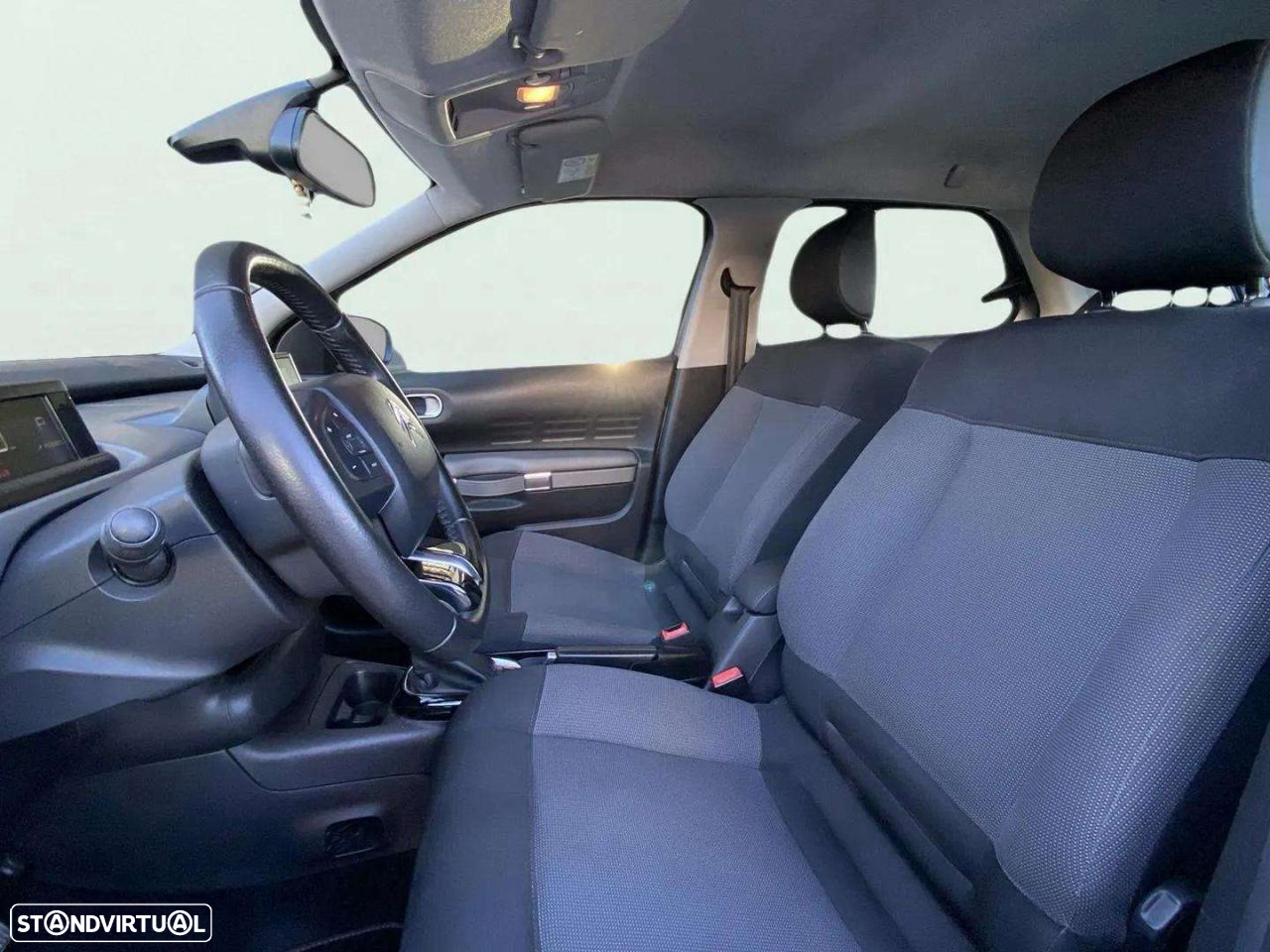 Citroën C4 Cactus 1.5 BlueHDi Shine EAT6 - 17