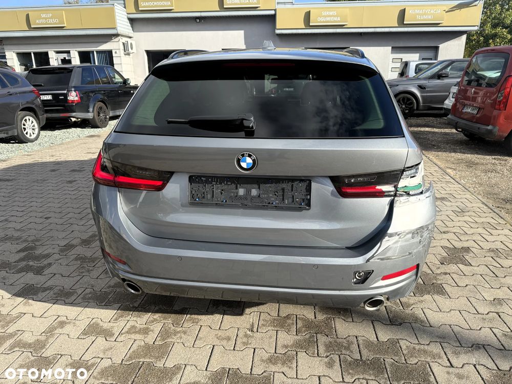 BMW Seria 3 2023 photo 2