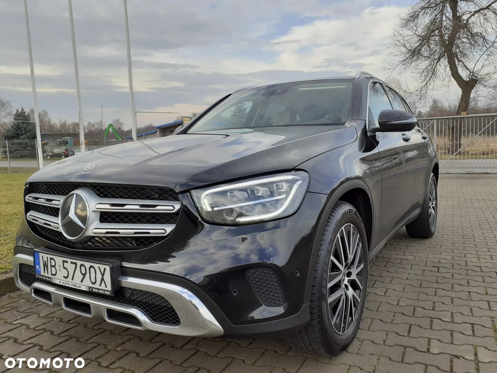 Mercedes-Benz GLC 200 4Matic 9G-TRONIC Exclusive - 2