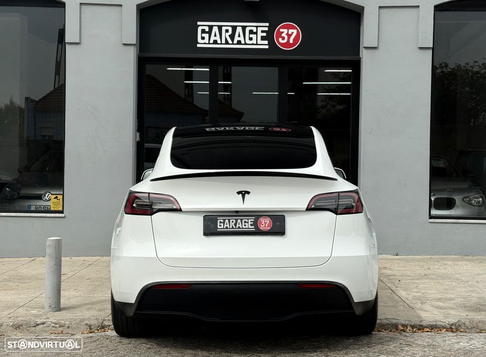 Tesla Model Y Long Range Dual Motor AWD - 7