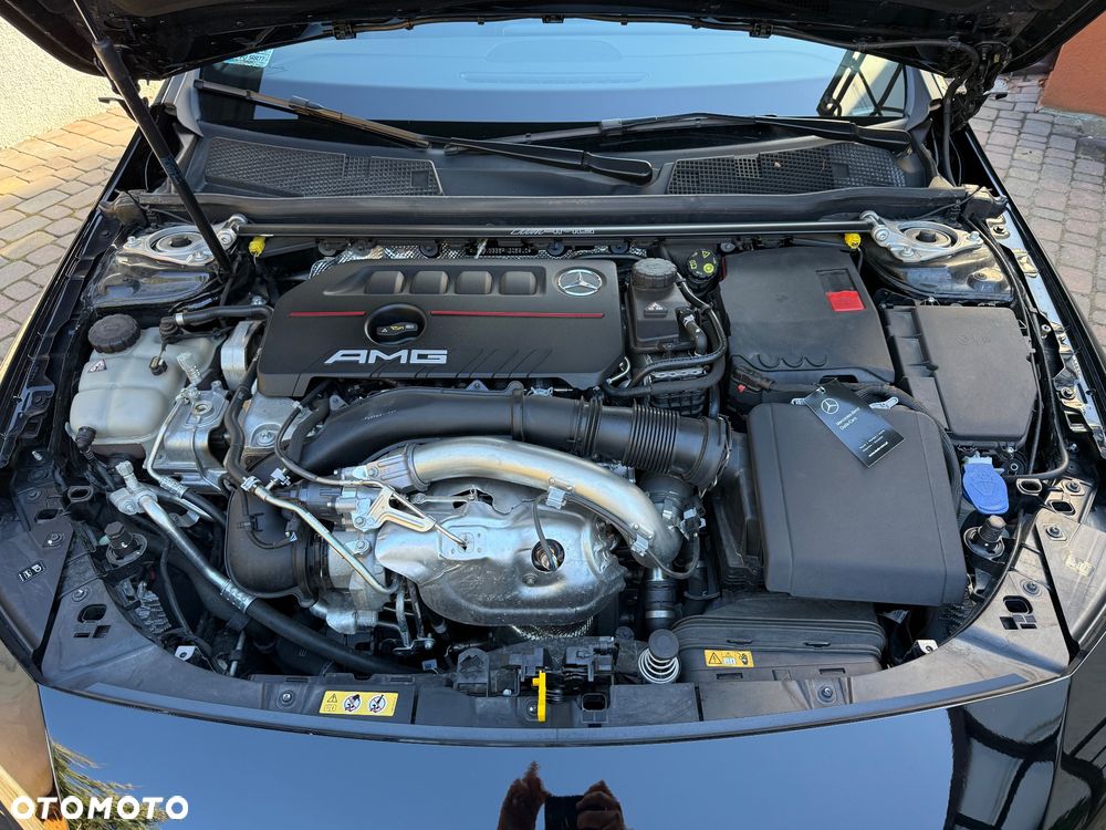 Mercedes-Benz CLA - 16