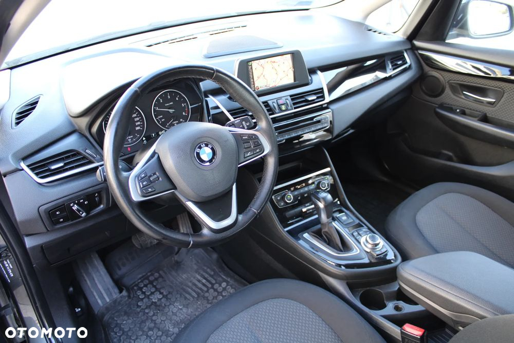 BMW Seria 2 220d Active Tourer xDrive Sport-Aut Sport Line - 15