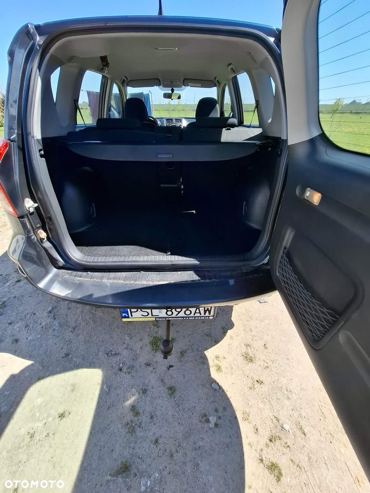 Toyota RAV4 2.2 D-4D Premium - 11