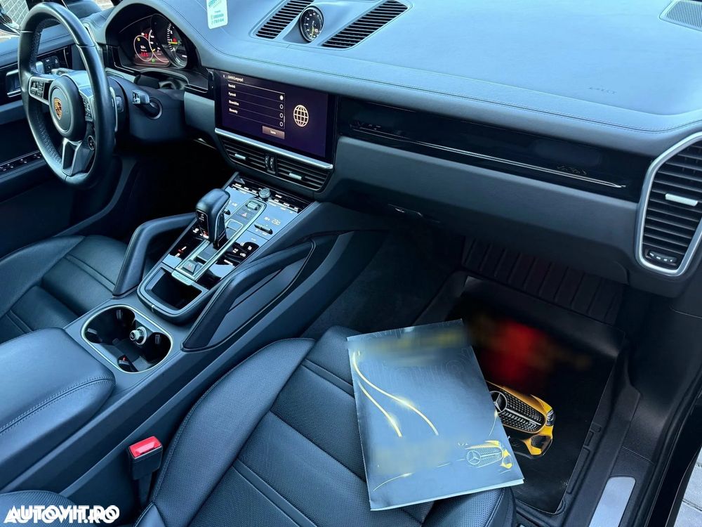 Porsche Cayenne Coupe E-Hybrid Tiptronic S - 33