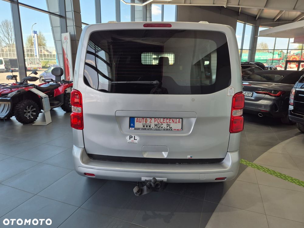 Toyota ProAce 1.6 / L1H1 / AUTOMAT / BEZWYPADKOWY / SERWISOWANY / KSIĄŻKA SERWISOWA / STAN IDEALNY / KRÓTKI / ALUFELGI - 10
