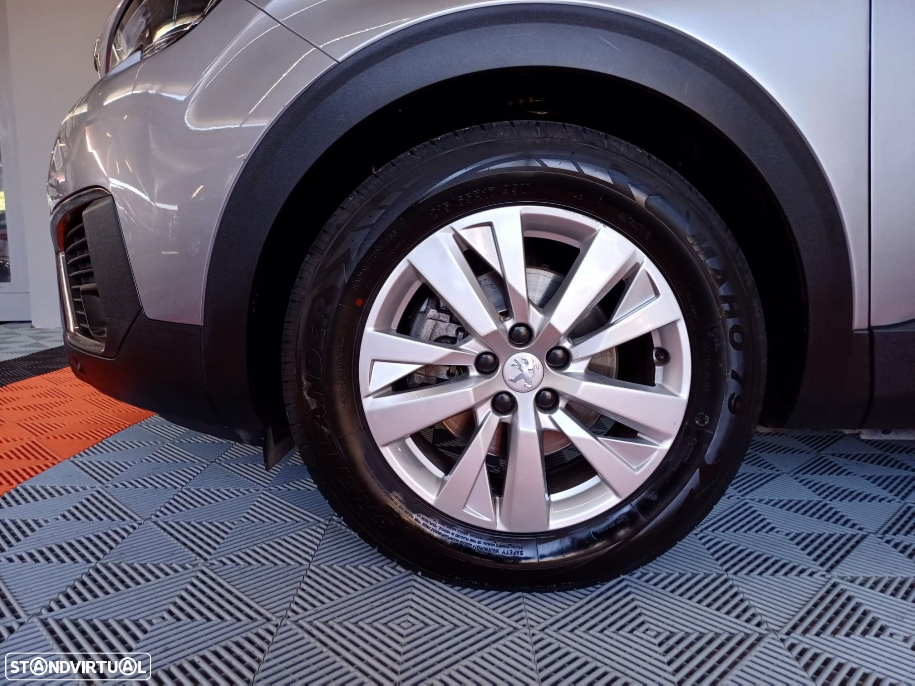 Peugeot 5008 1.5 BlueHDi Allure EAT8 - 9