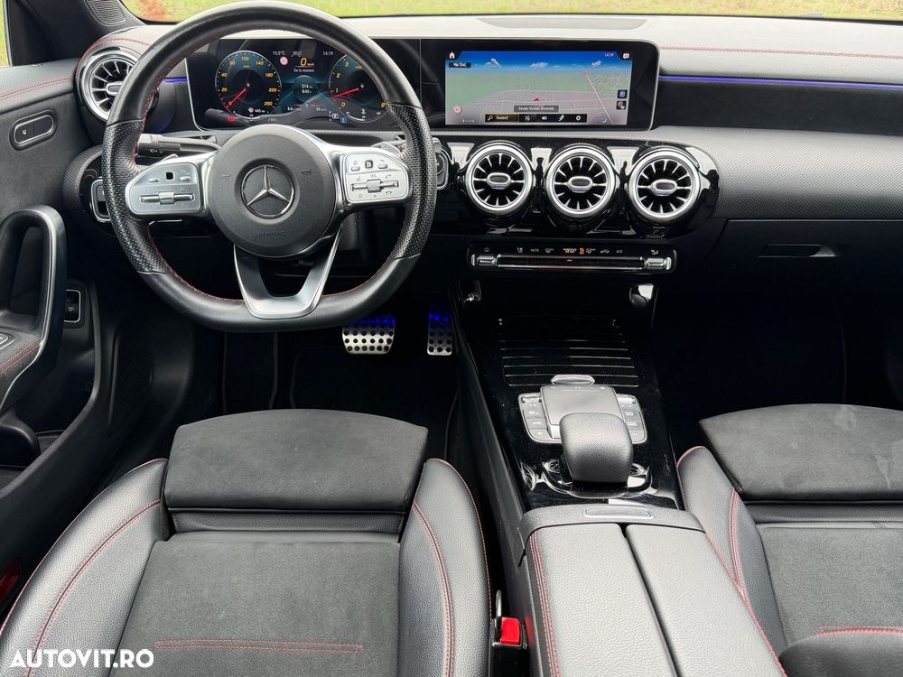 Mercedes-Benz CLA 250 - 25