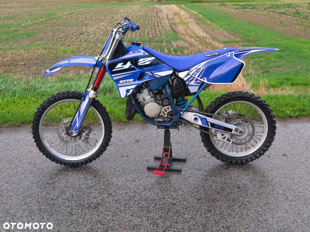 Yamaha YZ - 9