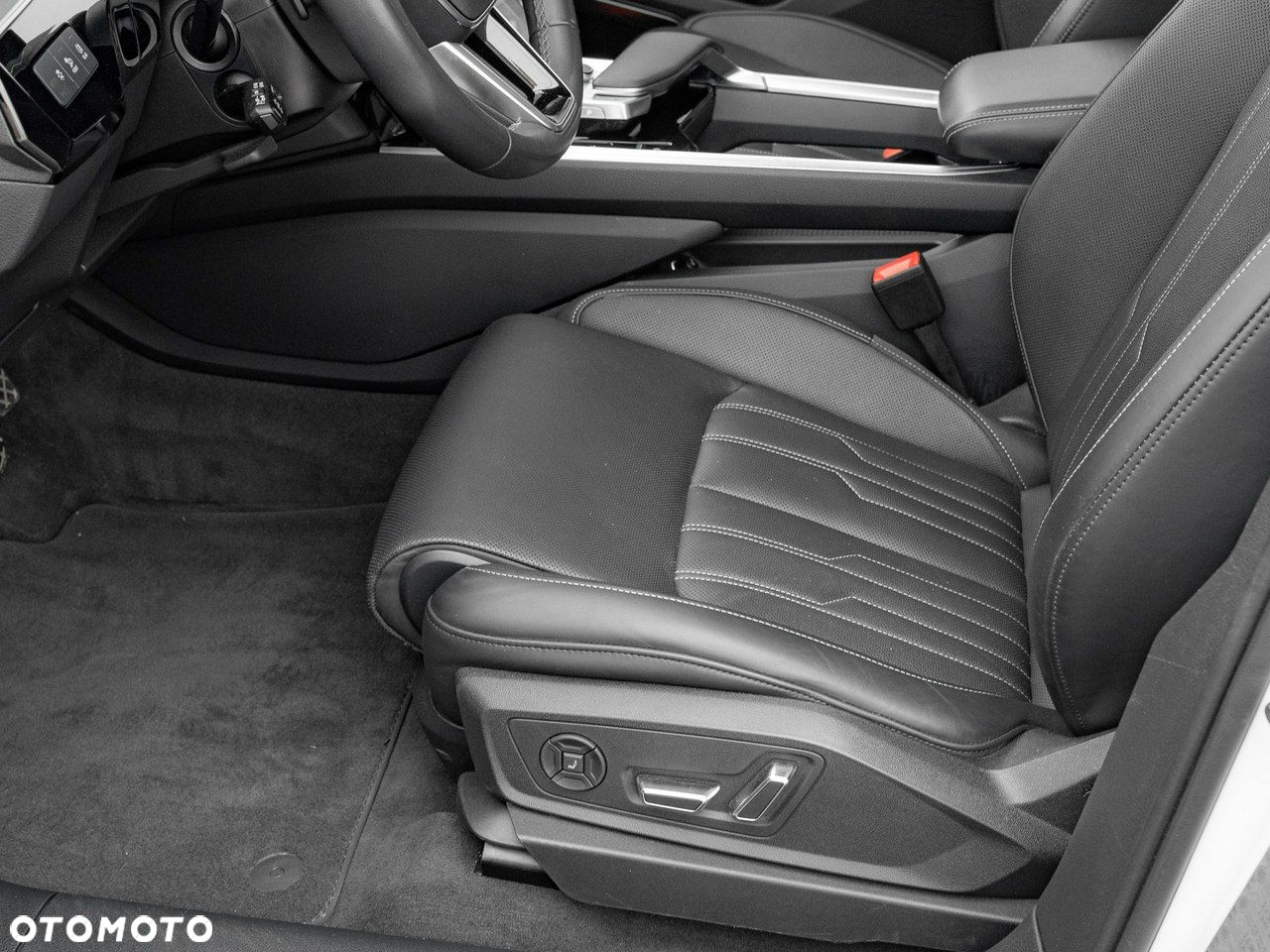 Audi Q8 e-tron 55 114kWh Quattro S Line - 14