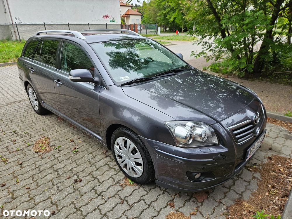 Toyota Avensis 2.2 D-4D Sol Plus - 3