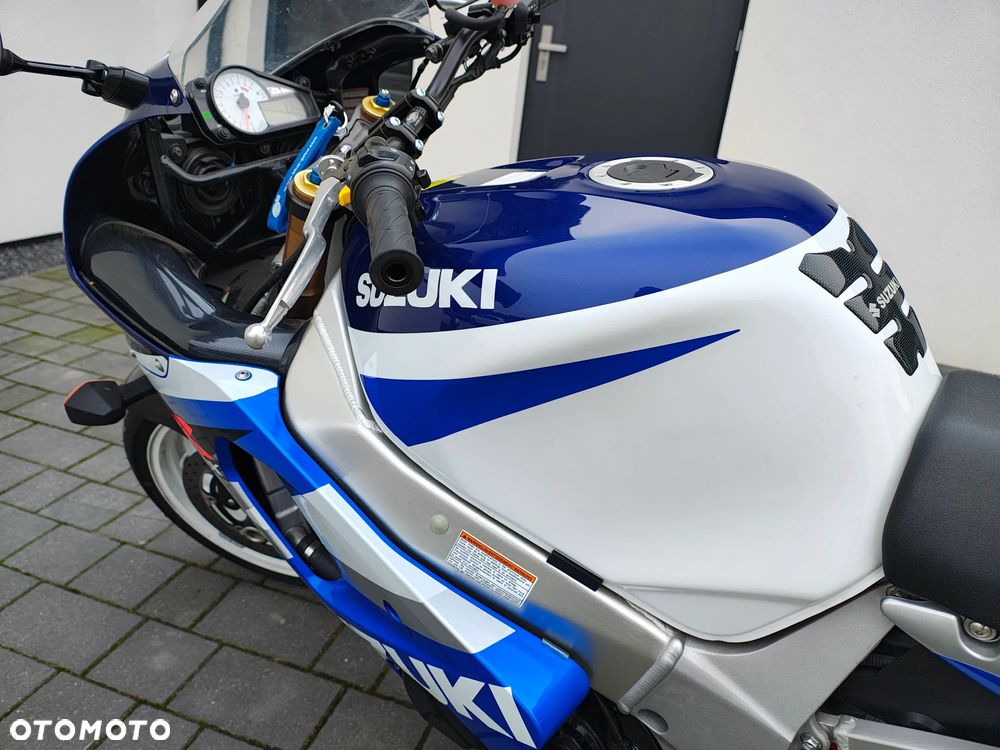 Suzuki GSX 1000 - 11